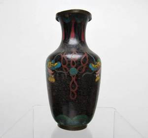 lot 39 image: Vintage 1950s era Oriental Cloisonne Brass Vase