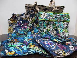 lot 45 image: Lot of 5 Unused Vera Bradley Bags