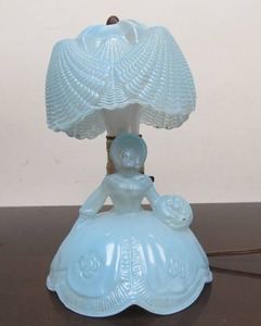 lot 59 image: Vintage 1940s era Blue Glass Elegant Lady Lamp