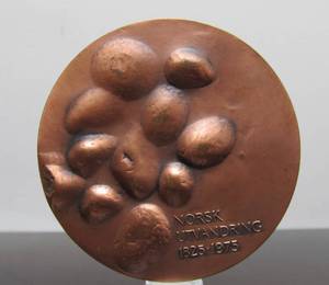 lot 64 image: Signed Large Bronze Medallion - Norway