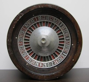 lot 89 image: Very Cool Orig Antique Wooden Roulette Wheel