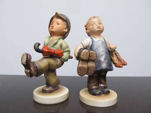 lot 110 image: 2 Early Full Bee Mark Hummel Figurines