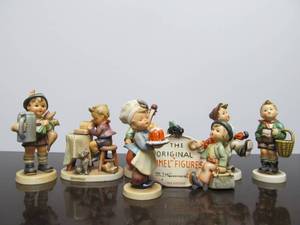 lot 113 image: Lot of 7 Vintage Hummel Figurines