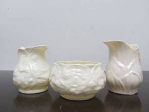 lot 117 image: 3 Pieces of VintageAntique BELLEEK 