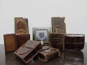lot 122 image: Great Lot of Vintage NOS etc Italian Leather Wallets & other Items