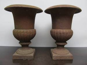 lot 147 image: Matching Pair of Vintage Cast Iron 12 Garden Urns