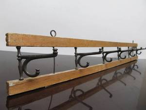 lot 150 image: Antique Oak Hat or Coat Wall Rack #1