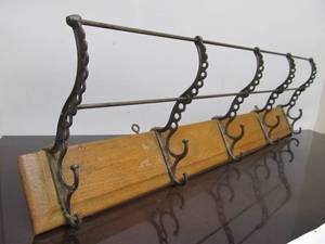 lot 151 image: Antique Oak Hat or Coat Wall Rack #2