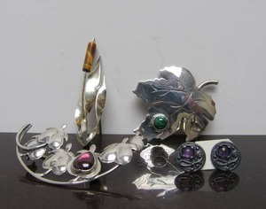 lot 184 image: Very Nice Lot of Sterling Silver Jewelry