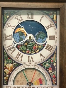 lot 361 image: Very Cool Vintage Astrological Planters Clock