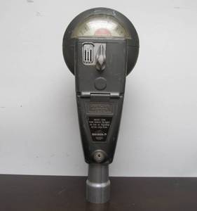 lot 187 image: Very Cool Vintage DUNCAN Parking Meter