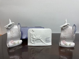 lot 53 image: Lot of 3 LLADRO Collectors Society Pieces