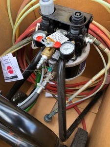 lot 405 image: Like New or Brand New Commercial Grade GRACO TRITON Airless Paint Sprayer wSpray Gun