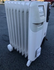 lot 373 image: Lot of 3 Good Working Rolling Heaters