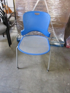 lot 237 image: HERMAN MILLER, CAPER, STACKING CHAIRS