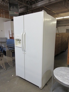 lot 120 image: WHITE WESTINGHOUSE SIDE BY SIDE REFRIGERATOR