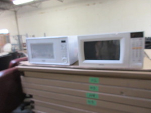 lot 121 image: MICROWAVE OVENS