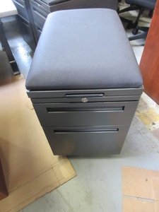lot 157 image: ALLSTEEL MOBILE FILE PEDESTALS WITH GRAY FABRIC TOPS