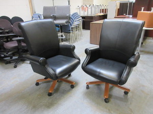 lot 264 image: GLOBAL, HIGH BACK TILTER, LEATHER EXECUTIVE CHAIR
