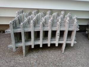 18 - Sections Plastic Fencing