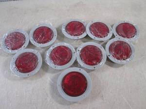 lot 50 image: (EC1) 10 New Round Marker Lights Le...
