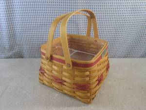 lot 78 image: (CS) Vintage Longaberger Hand Woven...