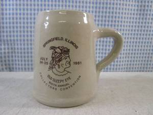 lot 82 image: (CSB) Vintage 1981 Western Stonewar...