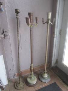lot 104 image: (BSB) 3 Vintage Floor Lamps...
