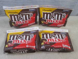 lot 136 image: (B-1) 4 Sharing Size Bags of Classi...