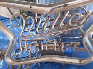lot 70 image: Miller High Life Light up Sign