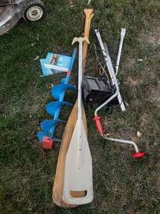 lot 95 image: Misc Fishing itemsBoat Items