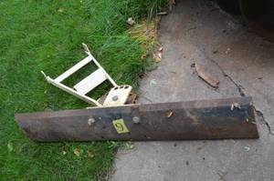 lot 6 image: Grater Blade for Lawn Tractor