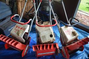 lot 23 image: 3 Toro Snow Pup Snow Blowers