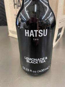 lot 28 image: AK 4 - Hatsu Lemonade & Black Tea - 6 Bottles of 13.33 fl oz (400 mL)