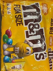 lot 34 image: IN 2 - Lot of 3 M&Ms Peanut Fun Size Bags - 10.57 oz Each