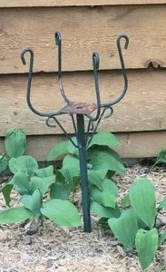 lot 79 image: Delightful Emerald Green Metal Planter Holder Pair