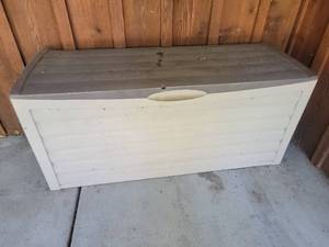lot 84 image: Suncast Outdoor Storage Crate C