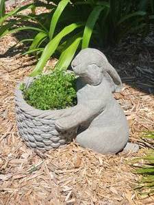 lot 76 image: Adorable Bunny Rabbit Concrete Garden Planter