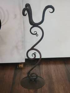 lot 125 image: Stylish Sculpted Black Metal Candle holder Collection - (3)