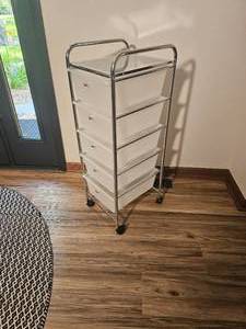 lot 136 image: Rolling Cubbie Rack