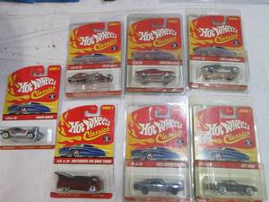 lot 47 image: 7 Hot Wheels Classics...