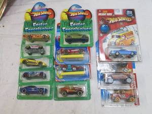 lot 48 image: 11 Hot Wheels Easter Eggsclusives...