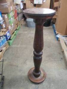 lot 92 image: Vintage plant stand...