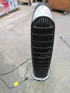 lot 100 image: Honeywell oscillating fan 28 tall...