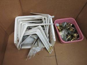 lot 104 image: Shelf brackets and misc door knobs ...