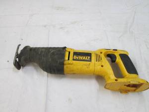 lot 118 image: DeWalt variable speed reciprocating...
