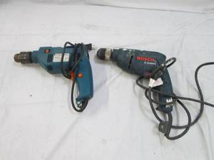 lot 120 image: 12 impact drill 800W reversible a...