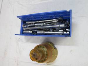 lot 135 image: Variety of sockets...