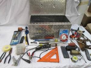 lot 137 image: Toolbox with contents, variety, mos...