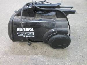 lot 151 image: Eureka The Boss mightymite vacuum n...